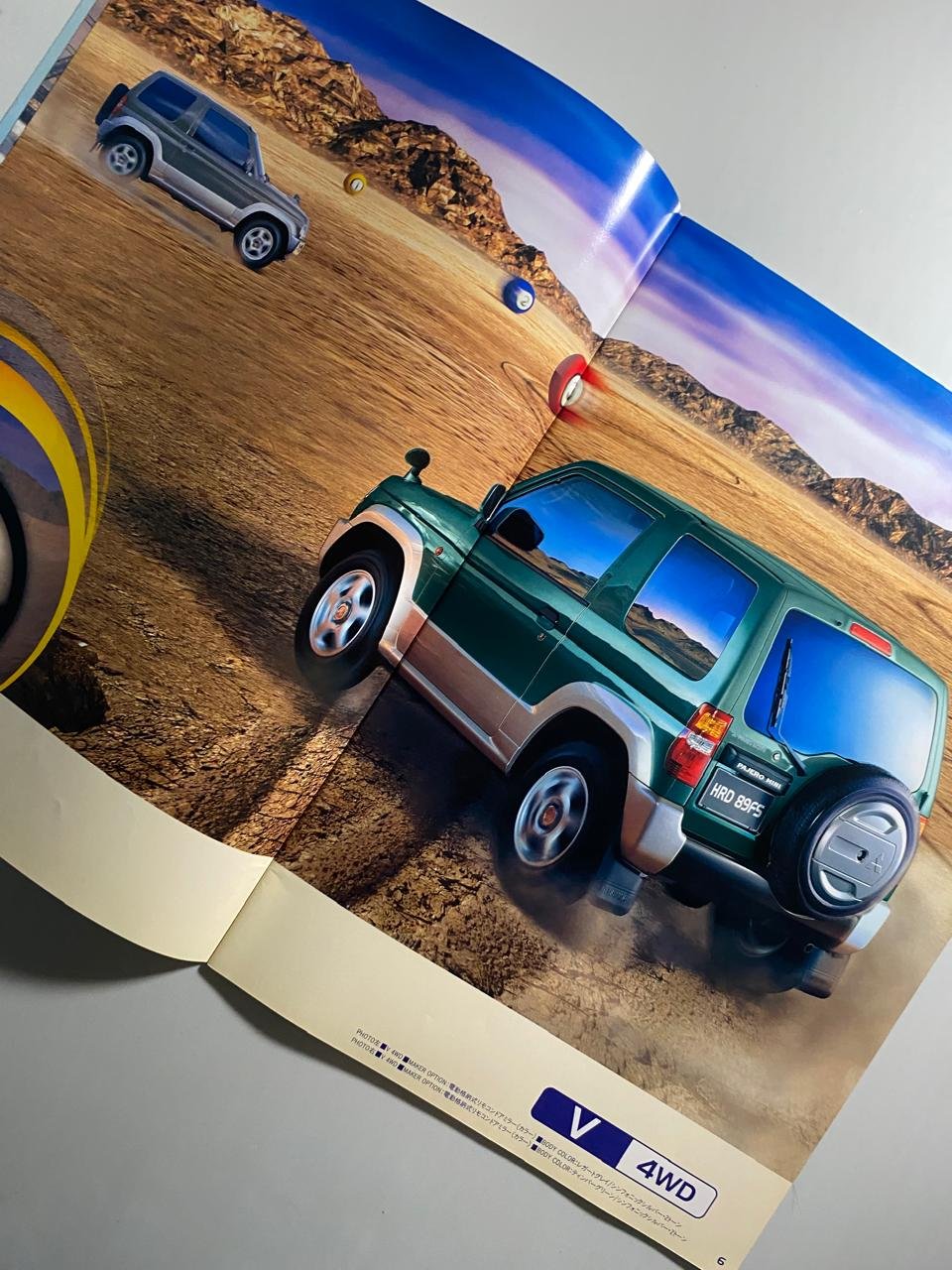 Genuine Japanese Catalog for Mitsubishi PAJERO MINI (2000) - Image 4